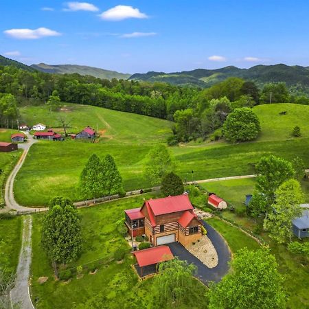 Hidden Star Hideaway-Blackberry Farm-Smoky Mtn Nat Park-Hot Tub- Fire Pit- Fenced Yard- Pet Friendly Walland Εξωτερικό φωτογραφία