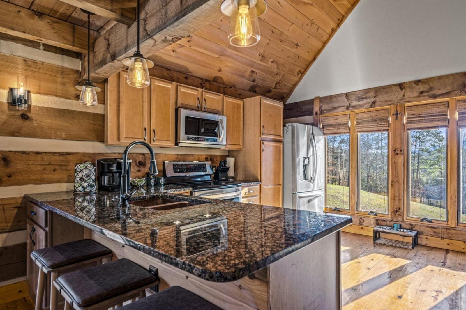 Hidden Star Hideaway-Blackberry Farm-Smoky Mtn Nat Park-Hot Tub- Fire Pit- Fenced Yard- Pet Friendly Walland Εξωτερικό φωτογραφία