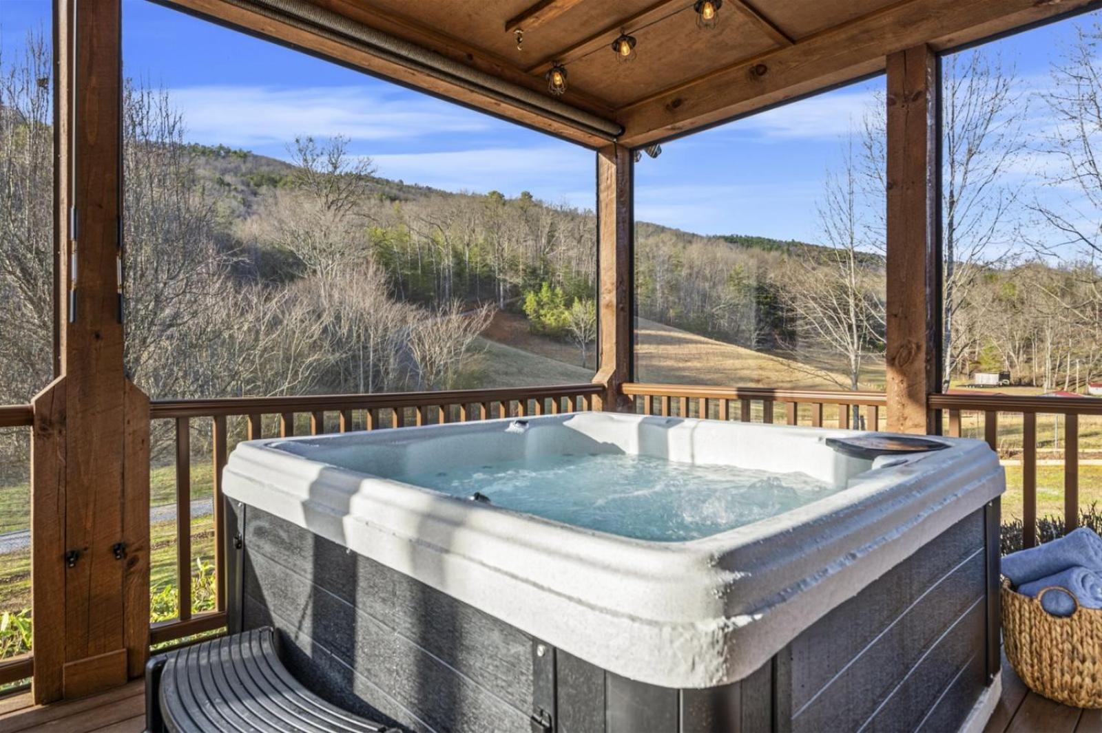 Hidden Star Hideaway-Blackberry Farm-Smoky Mtn Nat Park-Hot Tub- Fire Pit- Fenced Yard- Pet Friendly Walland Εξωτερικό φωτογραφία