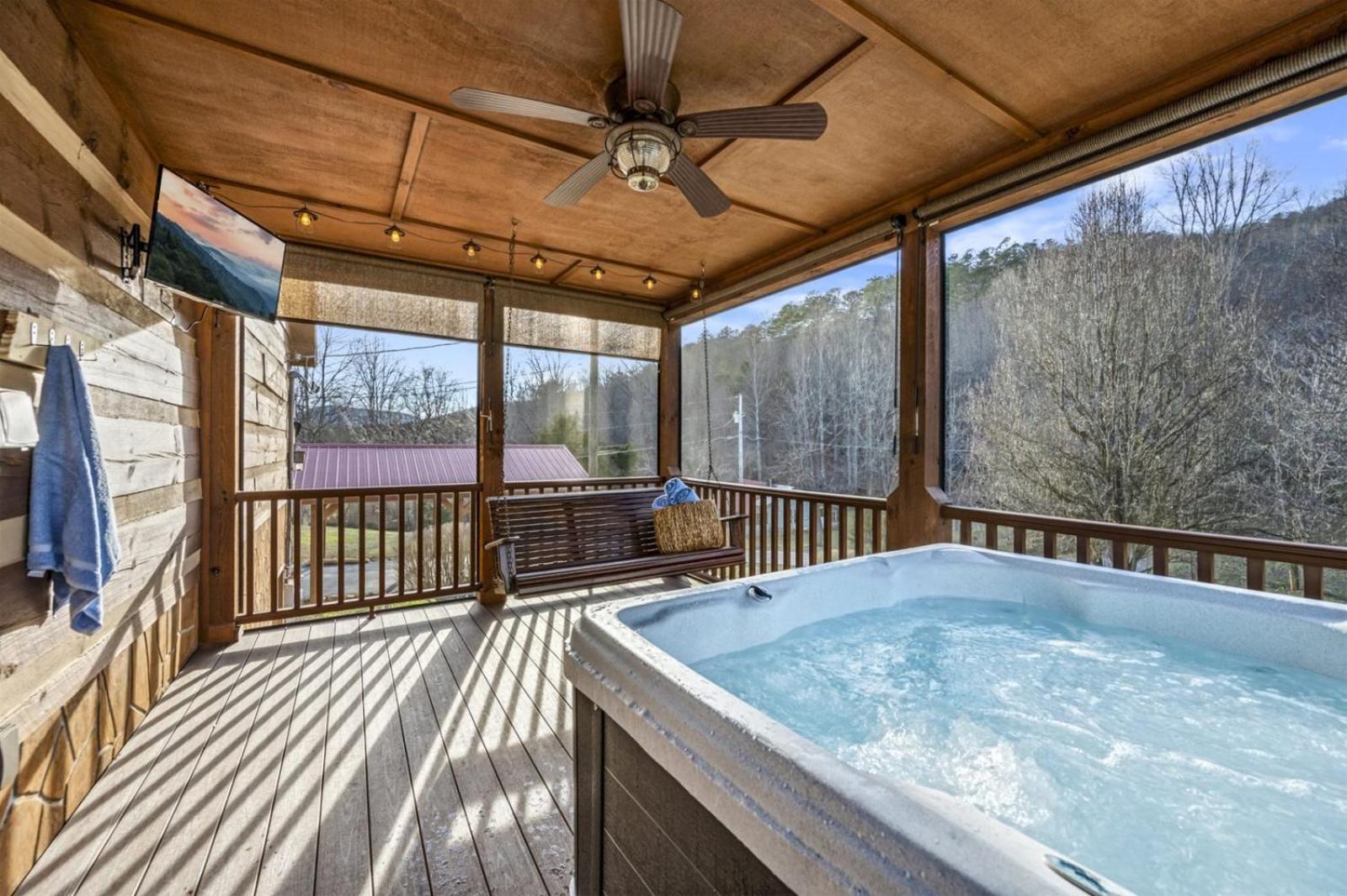 Hidden Star Hideaway-Blackberry Farm-Smoky Mtn Nat Park-Hot Tub- Fire Pit- Fenced Yard- Pet Friendly Walland Εξωτερικό φωτογραφία