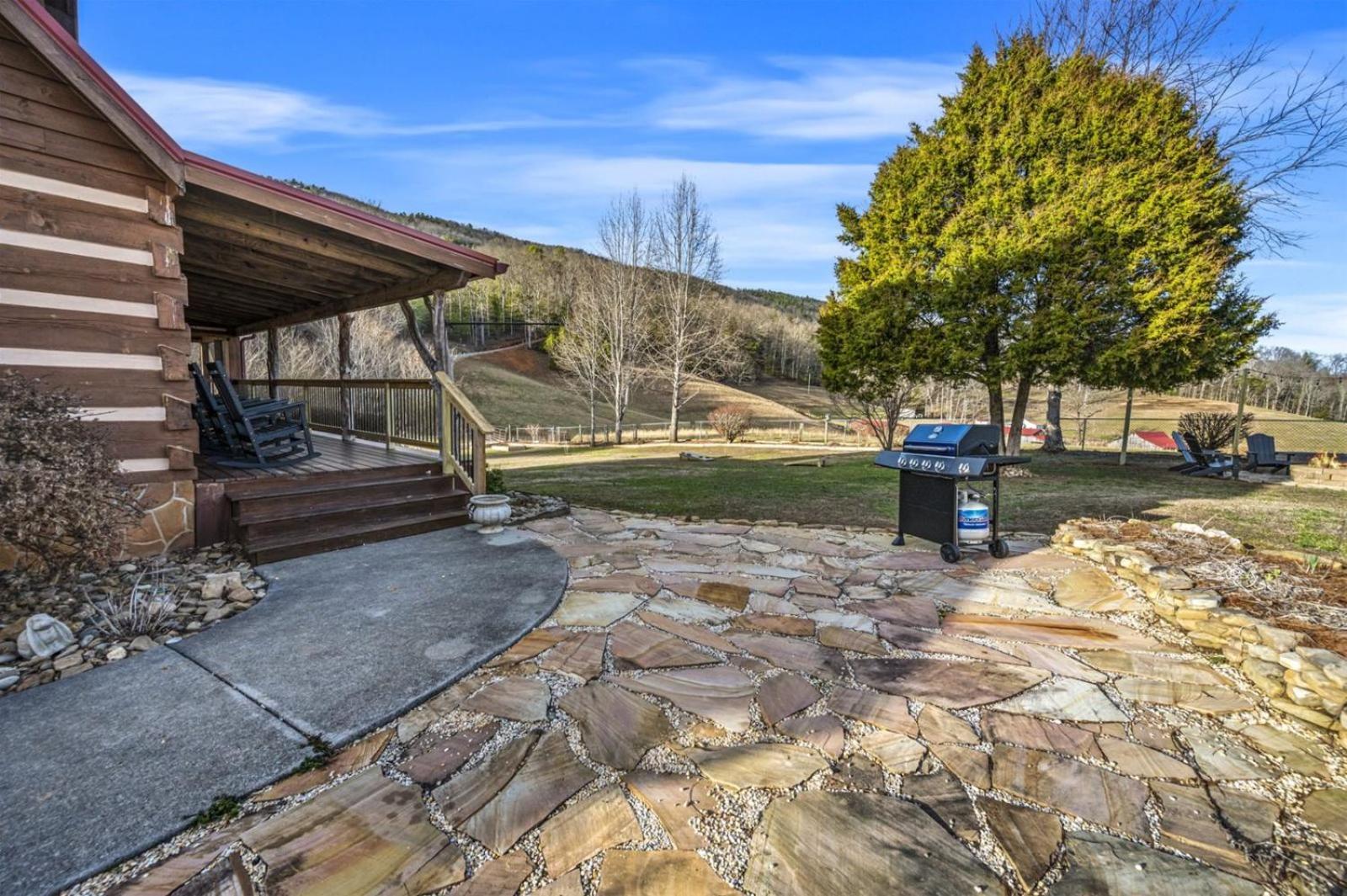 Hidden Star Hideaway-Blackberry Farm-Smoky Mtn Nat Park-Hot Tub- Fire Pit- Fenced Yard- Pet Friendly Walland Εξωτερικό φωτογραφία