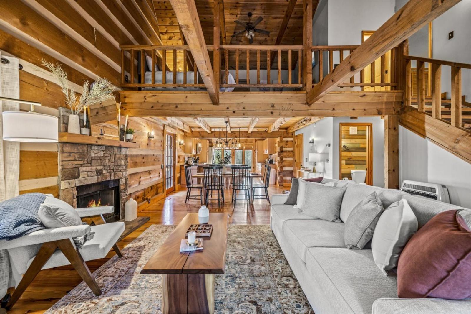 Hidden Star Hideaway-Blackberry Farm-Smoky Mtn Nat Park-Hot Tub- Fire Pit- Fenced Yard- Pet Friendly Walland Δωμάτιο φωτογραφία